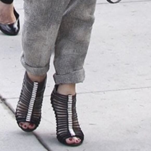 LAMB L.A.M.B. Walcot Black Leather Bootie Sandal Heels size 8 - Picture 12 of 12